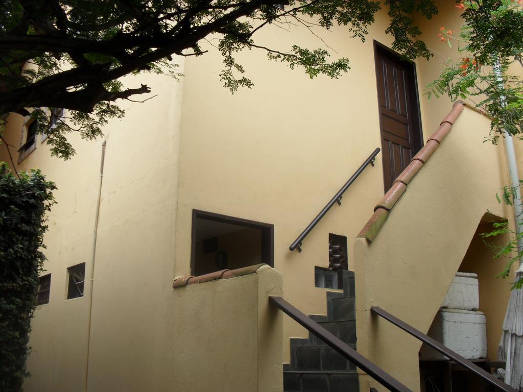 Estalagem Tatui Hotel Cabo Frio Buitenkant foto